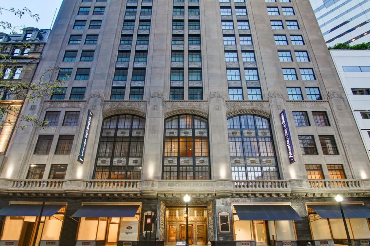 Hampton Inn And Suites Cincinnati - Downtown Exterior photo